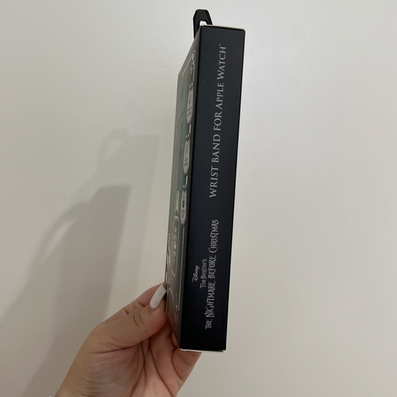 NEW Disney Nightmare Before Christmas Apple Watch Band - Picture 3 of 8